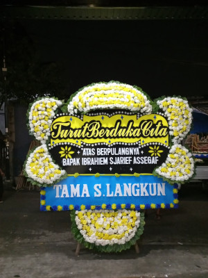 Papan Bunga Duka di Mamberamo Tengah Timur